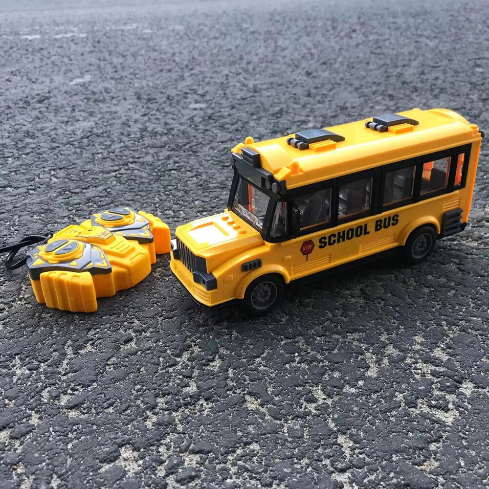 Remote Control Ambulance, High Quality durable 2.4G RC Play Ambulance Car Toy 4 Channel Electric Ambulance Vehicles Emergency Rescue Cars with Lights, Opening